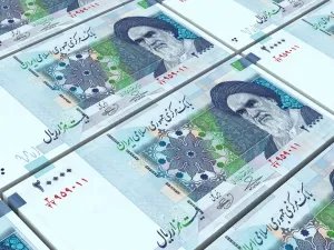 Iran Cuts Oil Production to Lowest Point in 40 Years Amid Low Demand, Sanctions