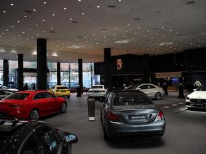 معرض مرسيدس - بنز عُمان