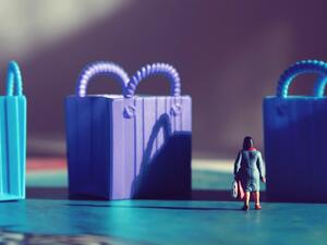 من المتوقع أن يتوسع سوق منتجات التجميل العالمية من 510 مليارات دولار في عام 2015 إلى 716.6 مليار دولار بحلول عام 2025.