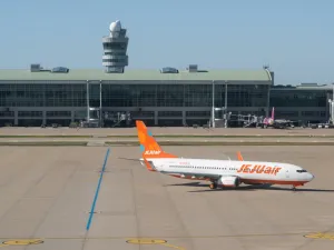South Korea: Low-Cost Airlines Face Harsh Fines for Drunken Cabin Crew, Violating Safety Procedures