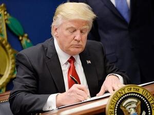 Trump Calls For Payroll Tax Relief to Calm Deteriorating Markets