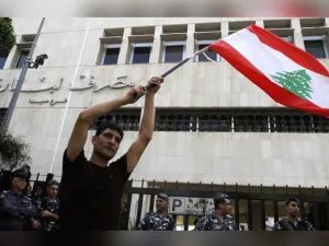 Lebanon To Decide On $1.2 Billion Eurobond As Due Date Nears