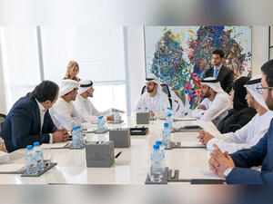 اجتماع دو مع مؤسسة دبي للمستقبل