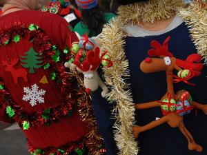 Alaska Airline Offers Priority Boarding for Passengers in Ugly Christmas Sweaters