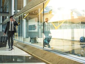 4 Tips to Help You Overcome the Challenges of Working Abroad