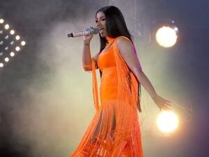 Cardi B performs at Wireless Festival  (Twitter)