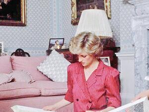 Princess Diana met with David and Elizabeth Emanuel at Kensington Palace to discuss her forthcoming wardrobe (Twitter)