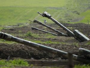  الطائرة الأذربيجانية التي تشغلها شركة سيلك واي قد أقلعت من مطار رامون بالقرب من قاعدة عوفدا العسكرية