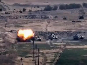 وأبدت تركيا دعمها الكامل لأذربيجان، واتهمت يريفان أنقرة بالتدخل السياسي والعسكري في الصراع.