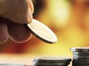  اشتمل القرار الجديد على توجيه وزارة التجارة والاستثمار بإيقاف إصدار تراخيص البيع بالتقسيط أو تجديدها