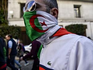 جاءت تظاهرة الطلاب غداة اعتقال وسجن ثلاثة من أبرز وجوه نظام بوتفليقة المستقيل