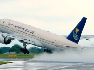 اصطراب في مكار السودان اخر الطائرة السعودية 