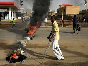 أهمية الوصول إلى حكومة مدنية تلقى رضى الشع