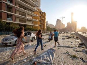 "لاحظنا وجود حاويات عليها رمز الخطر الكيميائي. ثم لاحظنا أن إحدى الحاويات كان بها ترسيب".