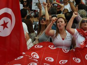  وكانت الهيئة المستقلة للانتخابات قد أعلنت أن هناك ستة وعشرين مرشحا سيخوضون السباق الرئاسي.