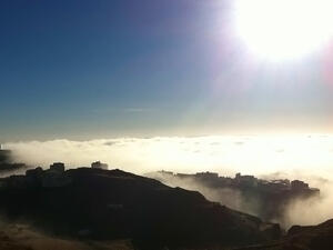 احتمال لارتفاع معدلات درجات الحرارة السطحية المتوقعة بأعلى من المعدل وذلك على جميع أجزاء المملكة