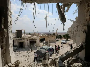 سُجّل أكبر عدد من القتلى في محافظة حلب (51731 قتيلا) يليها محيط دمشق (47483 قتيلا) ثم إدلب (33271 قتيلا).