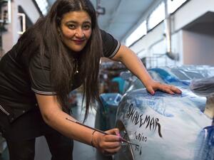 الرسامة التجريدية السعودية شاليمار شربتلي 