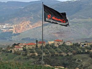 كما نشر الجيش الإسرائيلي قرب الحدود عدة بطاريات من منظومة "القبة الحديدية".