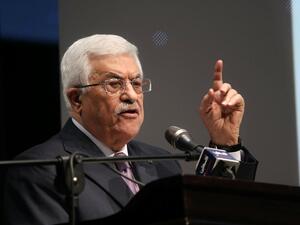 وصل "عباس" ألمانيا الخميس في زيارة رسمية يلتقي خلالها نظيره الألماني فرانك فالتر شتاينماير