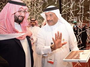  عبدالعزيز بن طلال آل سعود 