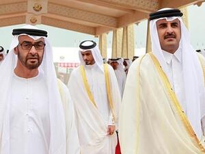 وتؤكد أبو ظبي أن قطر قدمت وثائق مزورة إلى المحكمة، في حين تتهم الدوحة الإمارات بمنع عودة المواطنين القطريين إلى بلادهم.