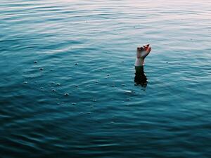 سفينة تجارية انقذت المهاجرين