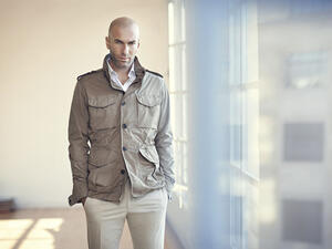 الأسطورة زين الدين زيدان