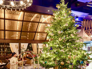 إسبانيا تعرض أغلى شجرة ميلاد بتكلفة 15 مليون دولار