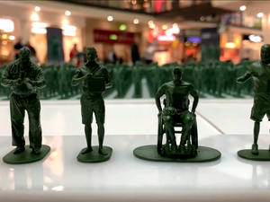 نصب 40 ألف دُمية للتذكير بمحاربي الجيش البريطاني