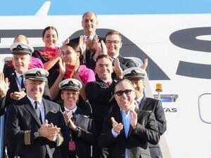 أطول رحلة مباشرة في العالم تنهي بسلام