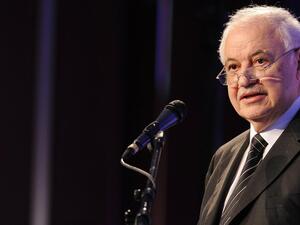 رجل الأعمال "طلال أبو غزالة" رجل الأعمال "طلال أبو غزالة"