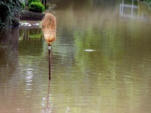 تحدي المكنسة