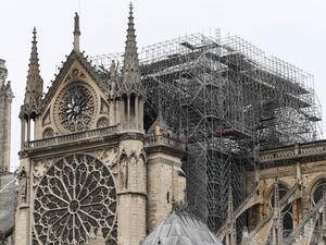 كاتدرائية نوتردام المحترقة كاتدرائية نوتردام المحترقة