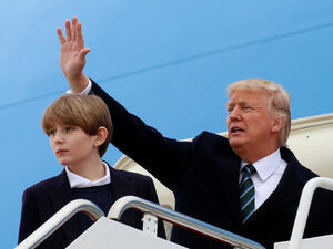دونالد ترامب وابنه بارون دونالد ترامب وابنه بارون