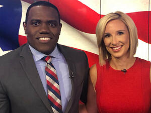 أليكس وزميلها جايسن هاكيت أليكس وزميلها جايسن هاكيت