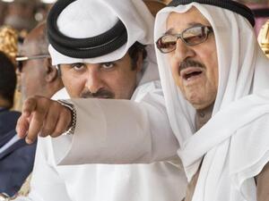أمير الكويت الشيخ صباح الأحمد الجابر الصباح وأمير قطر الشيخ تميم بن حمد آل ثاني