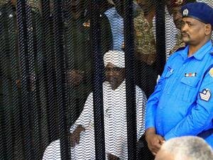  الرئيس السوداني المعزول عمر البشير