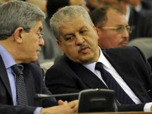 تتعلق التهم الموجهة للمسؤولين السابقين بإبرام صفقات وعقود مخالفة للقانون