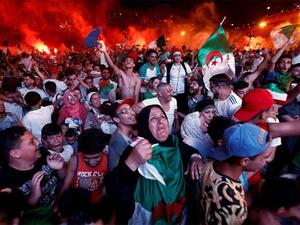 7 قتلى بحادث سير أثناء احتفالات الجزائربين بالفوز على نيجيريا