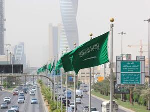  تحذر السعوديين من "سلاح بيد الأعداء لتدمير فلذات الأكباد"