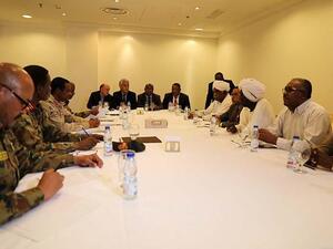 المجلس العسكري والمعارضة بالسودان يتفقان على وثيقة دستورية