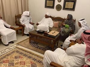 جدل عقب زياره سفير الرياض وأبوظبي للصادق المهدي