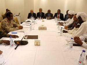 بدء جلسة المفاوضات بين "العسكري" وقوى التغيير السودانيه ‎