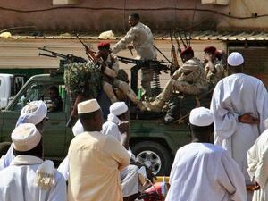 وفاة أسرة سودانية جرّاء سقوط قذيفة على منزلها