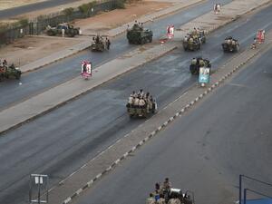 الحكومة السودانية توقع اتفاقا أوليا مع حركة متمردة يمهد لمصالحة شاملة