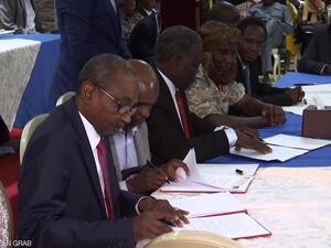 السودان يوقع 3 بروتوكولات أمنية لمسار دارفور