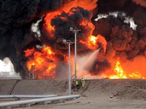 السيطرة على حريق في مضخة بحقل نفطي كويتي ولا إصابات