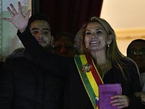 الولايات المتحدة تعترف بجانين آنيز رئيسة انتقالية لبوليفيا