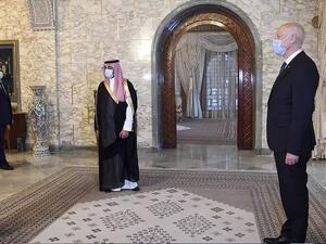 الرئيس قيس سعيّد مستقبلا وزير الخارجية السعودي الأمير فيصل بن فرحان في قرطاج